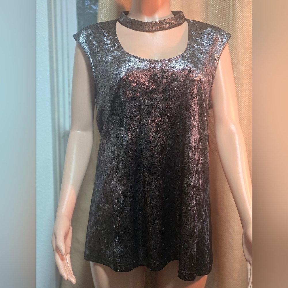 Elegant Black Velvet Women's Top
